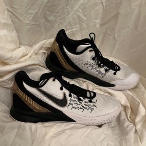 Nike Kyrie Flytrap 2 Metallic Gold kids shoes